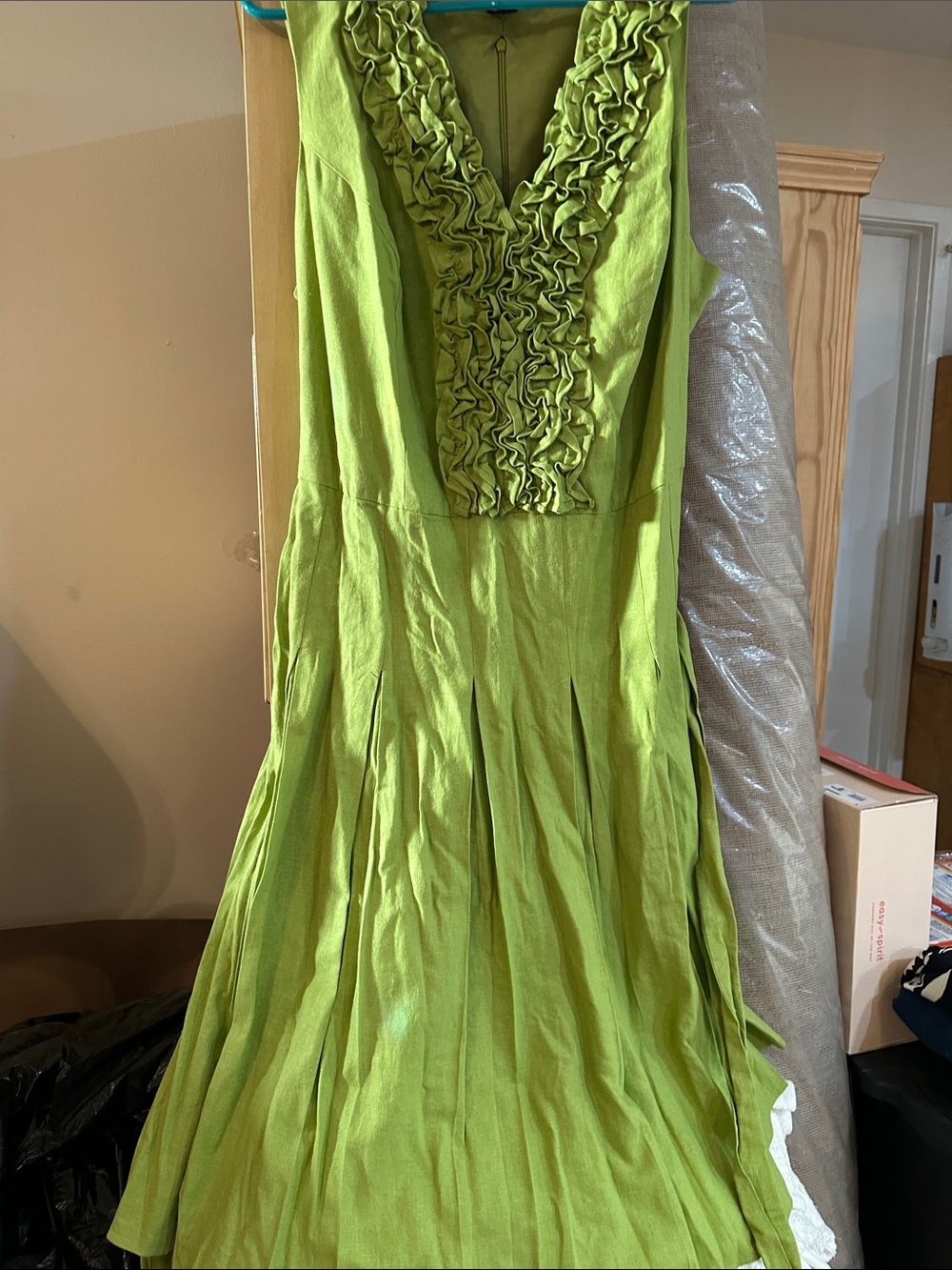 Jessica Howard Lime Green Ruffle V-Neck Maxi Dress